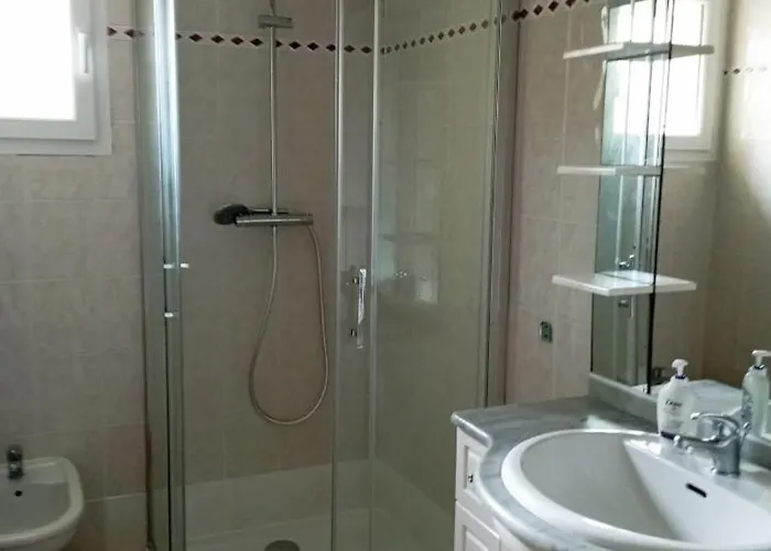 Apartment Baddha Konasana