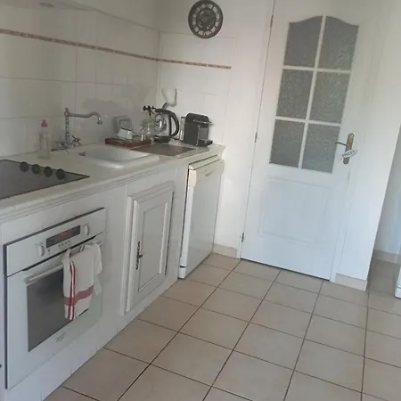 דירה Baddha Konasana *