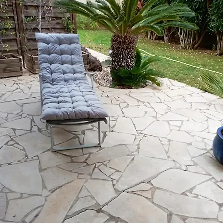 דירה Baddha Konasana