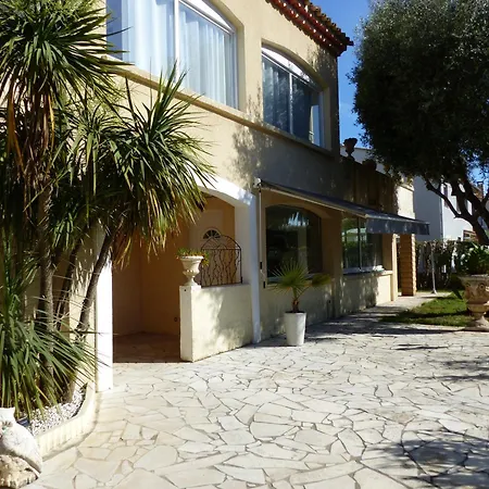 Rdc Jardin Et Terrasse Agde