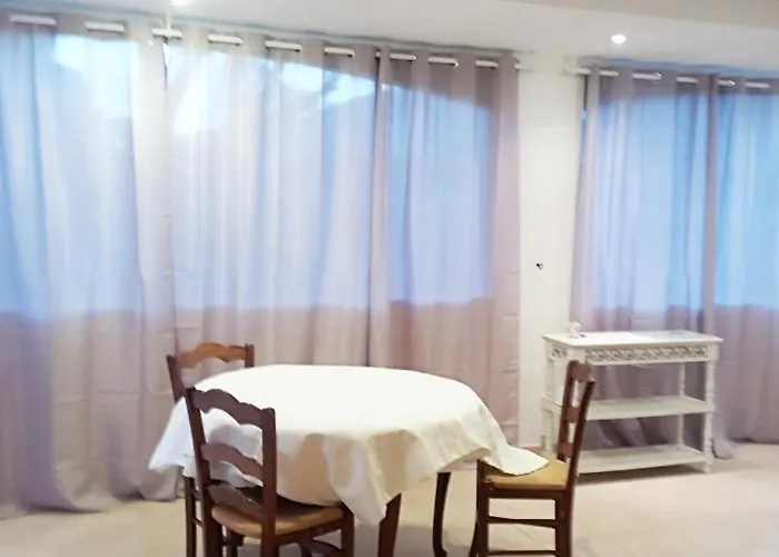 Baddha Konasana Agde